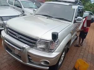 Toyota Land Cruiser Prado 1999 Silver