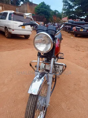 Bajaj Boxer 2025 Red