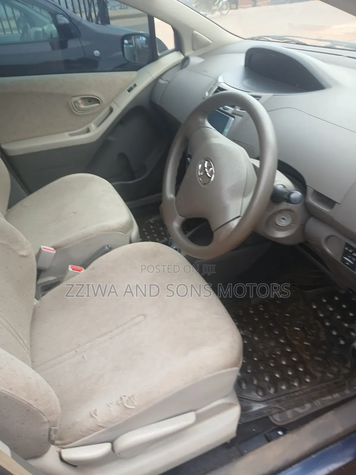 Toyota Vitz 1.3 AWD 5dr 2009 Blue