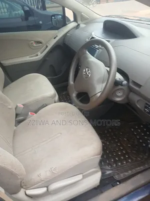 Toyota Vitz 1.3 AWD 5dr 2009 Blue
