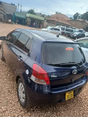Toyota Vitz 1.3 AWD 5dr 2009 Blue