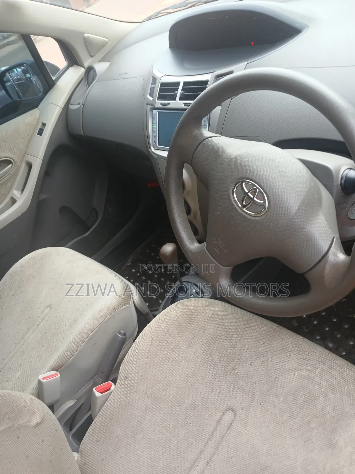 Toyota Vitz 1.3 AWD 5dr 2009 Blue
