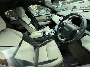Land Rover Range Rover Velar 2021 Gold