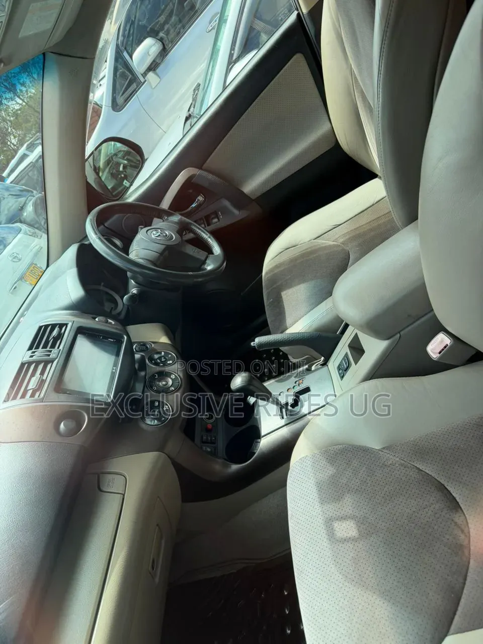 Toyota Vanguard 2009 Silver