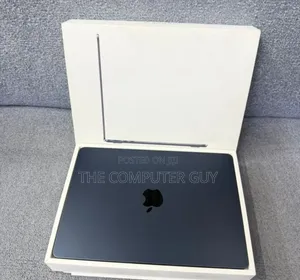 New Laptop Apple MacBook Pro 16GB Apple M3 SSD 512GB
