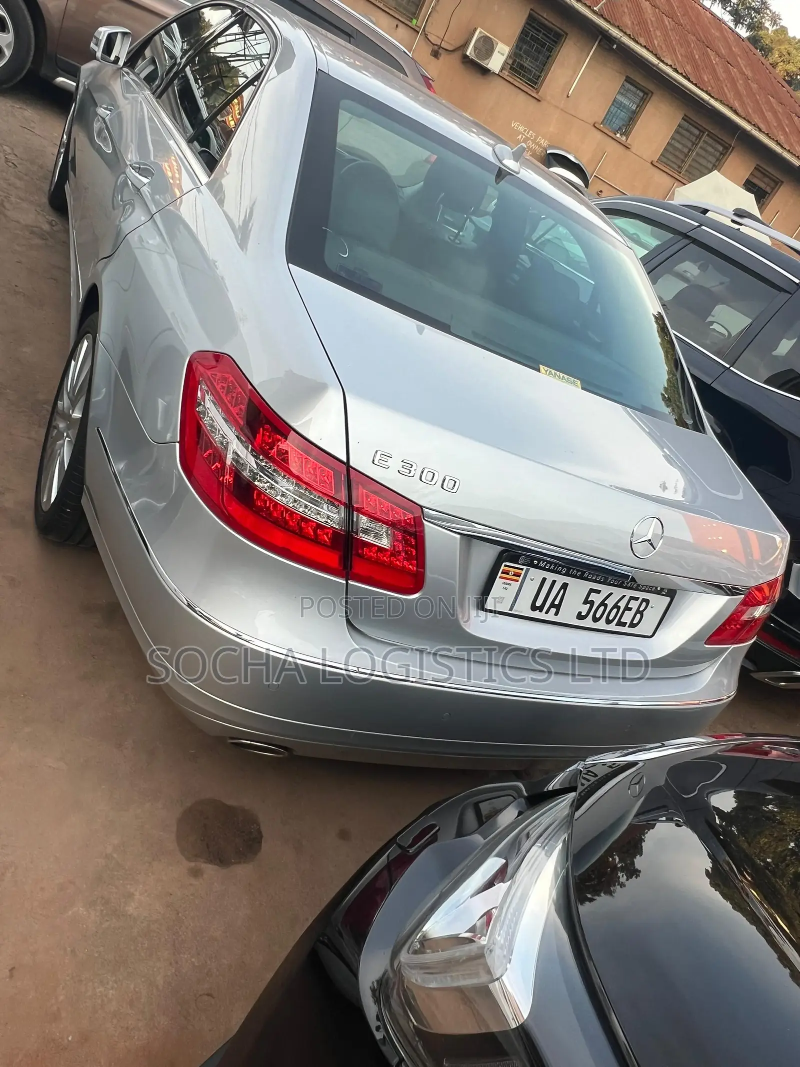 Mercedes-Benz E300 2011 Silver