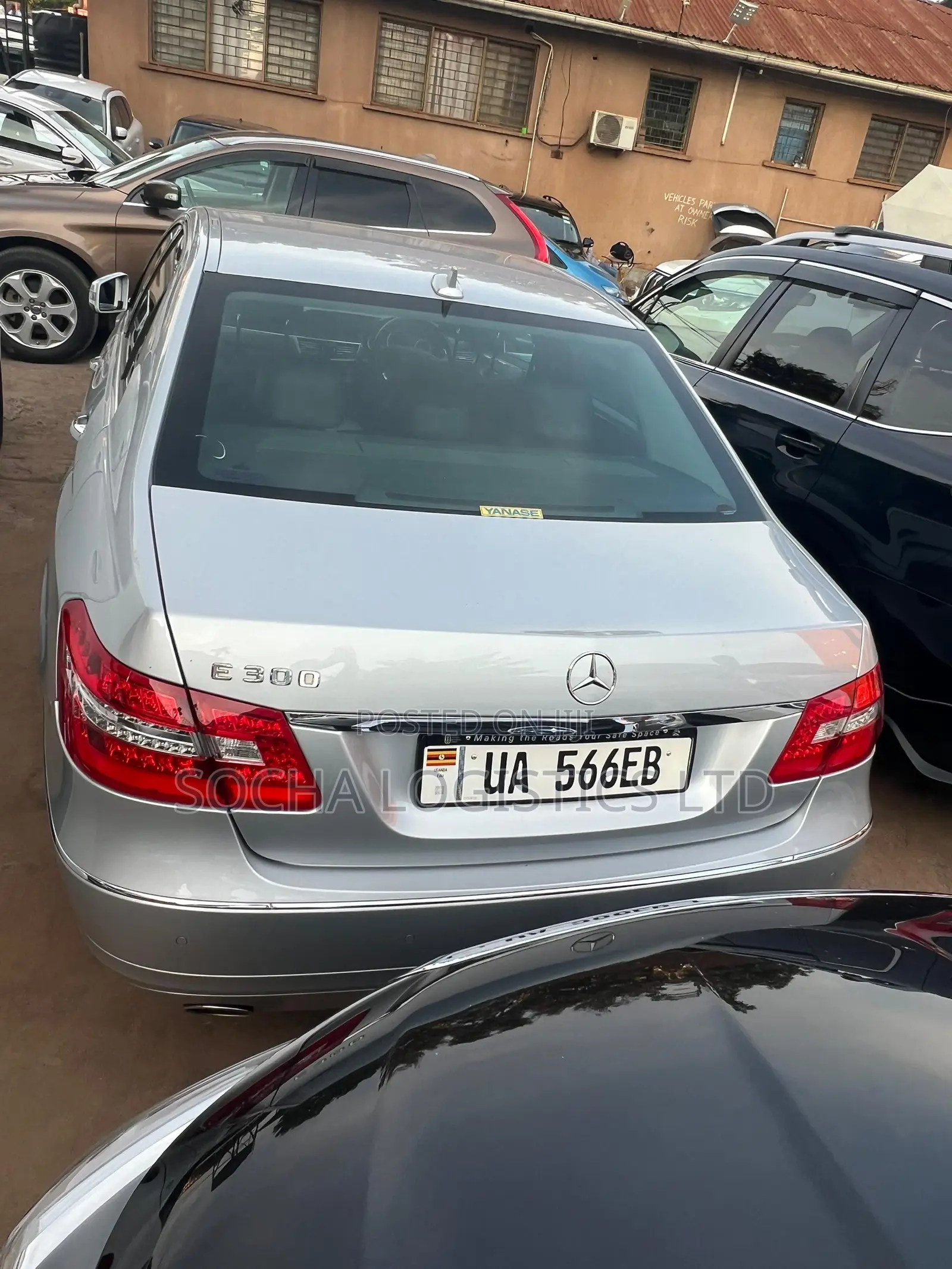 Mercedes-Benz E300 2011 Silver