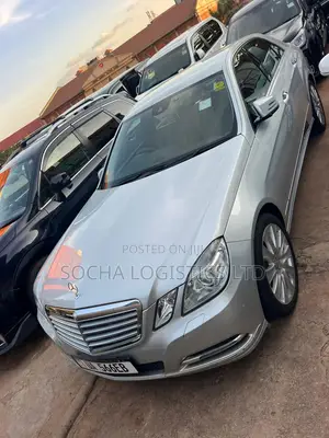 Mercedes-Benz E300 2011 Silver
