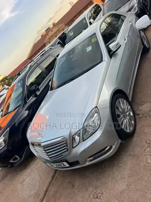 Mercedes-Benz E300 2011 Silver