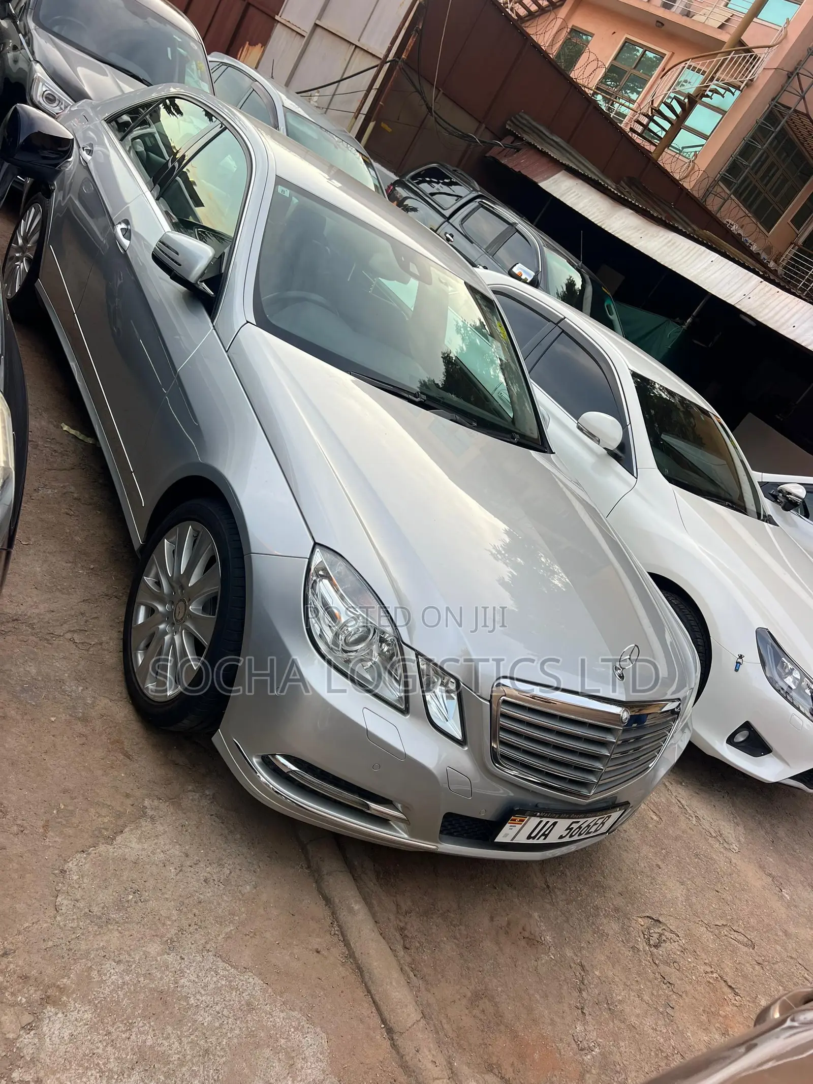 Mercedes-Benz E300 2011 Silver