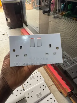 Uk Used White, 13-Amp, Double-Switched Power Sockets.