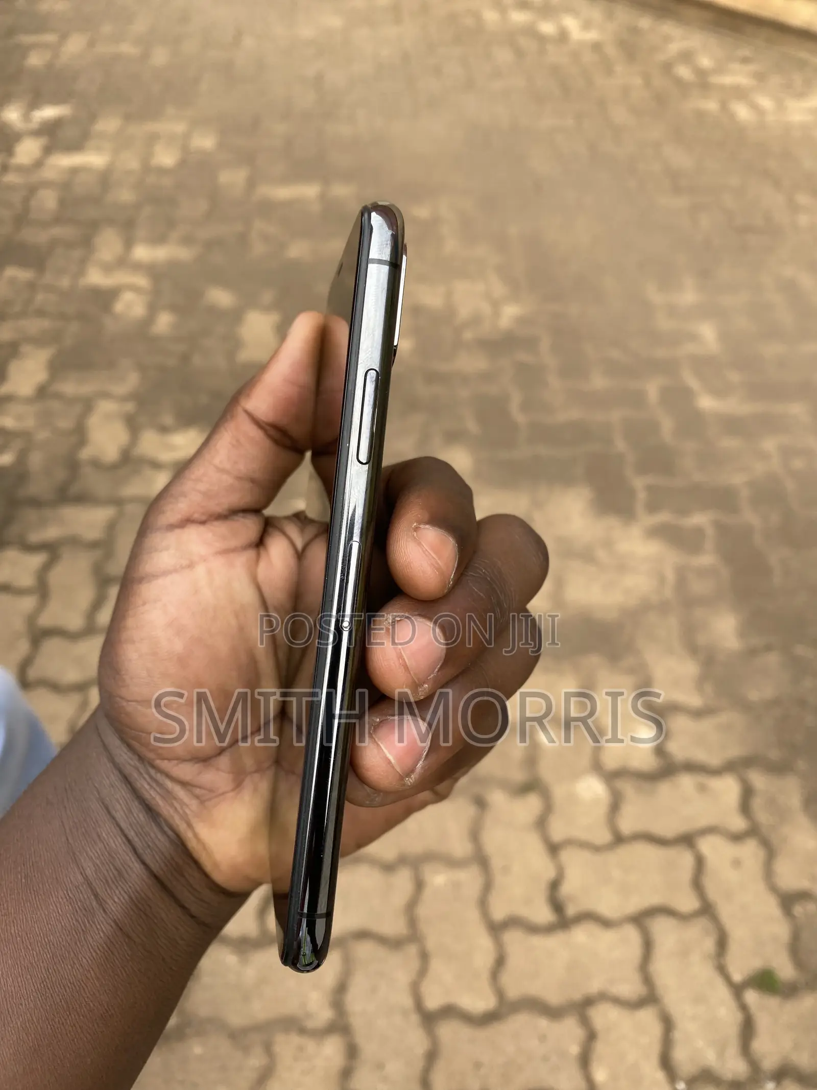 Apple iPhone X 64 GB Gray