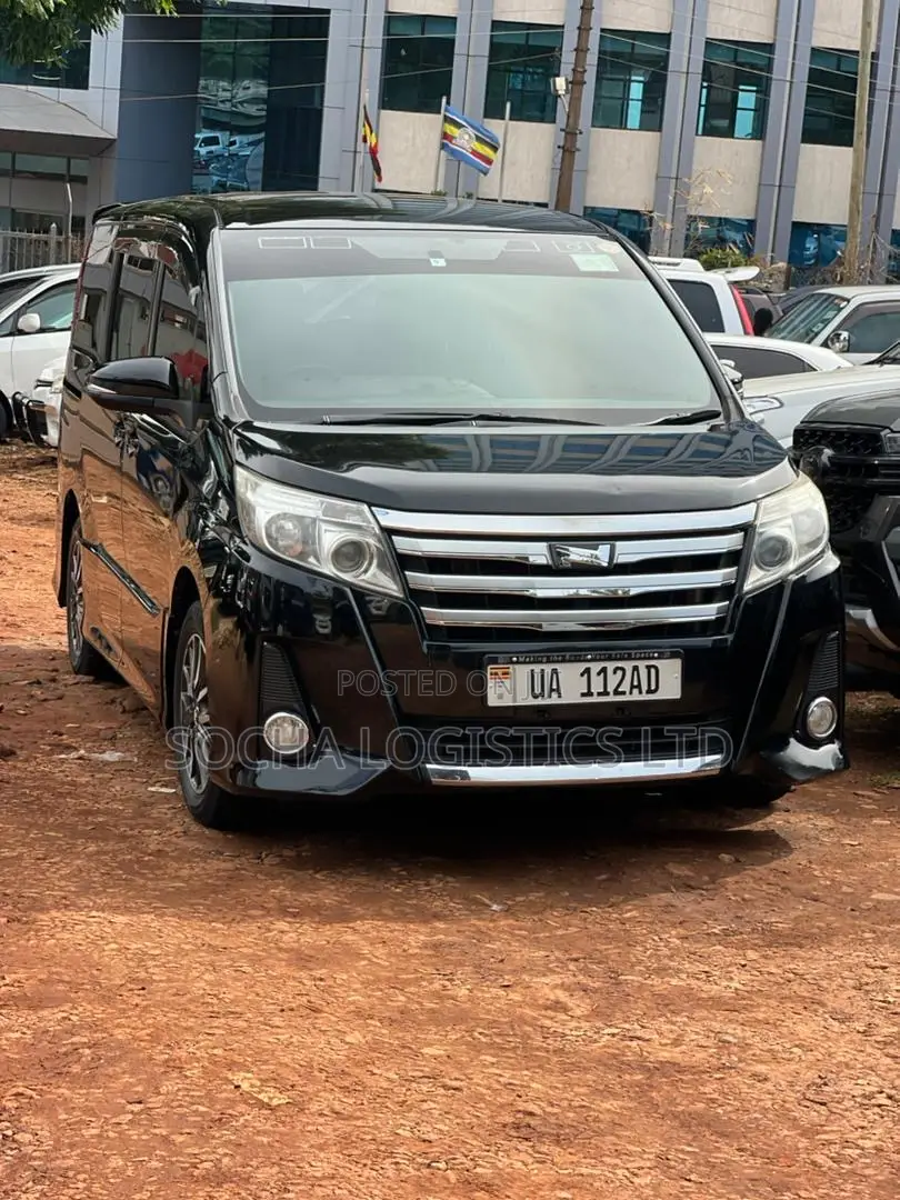 Toyota Noah 2015 Black