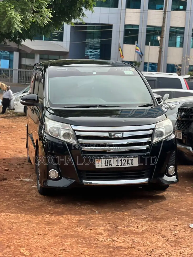 Toyota Noah 2015 Black