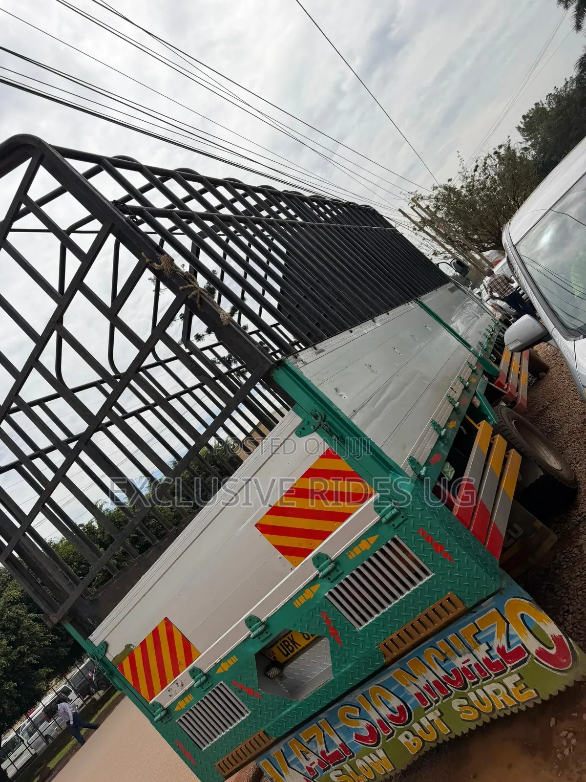 Isuzu Truck
