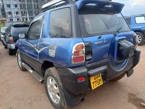 Toyota RAV4 1999 Blue