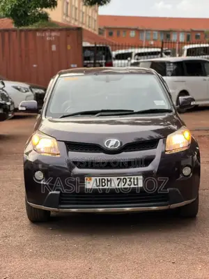 Toyota IST 2008 Maroon