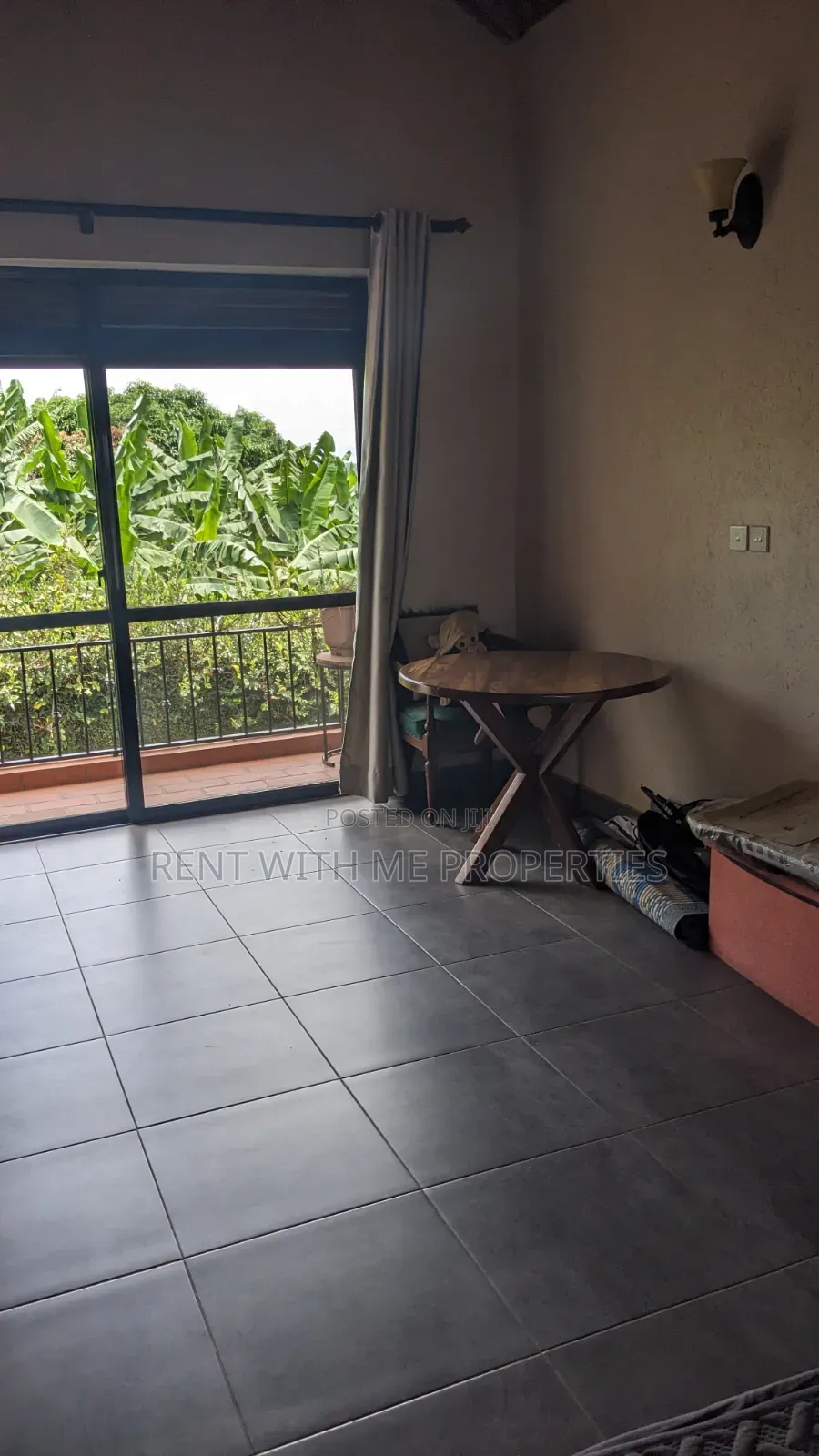 Furnished 3bdrm Apartment in Tushabe, Central Division for rent