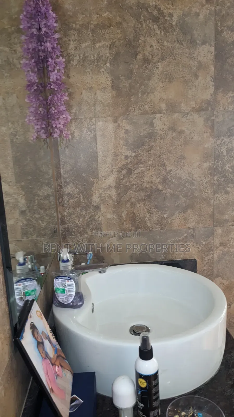 Furnished 3bdrm Apartment in Tushabe, Central Division for rent