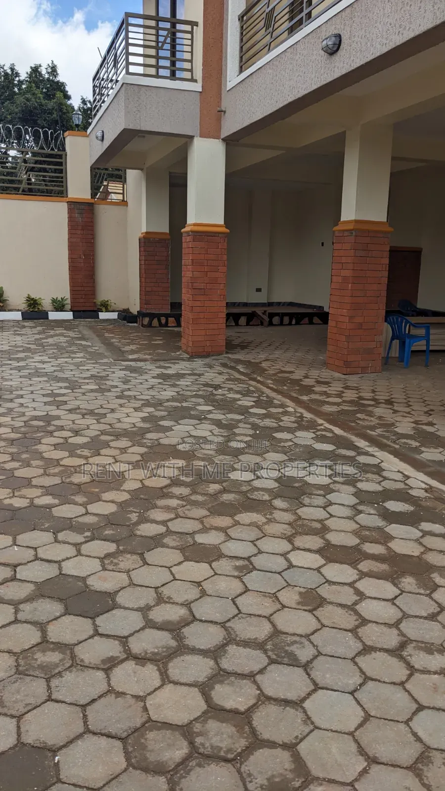 1bdrm Apartment in Archive House, Central Division for rent