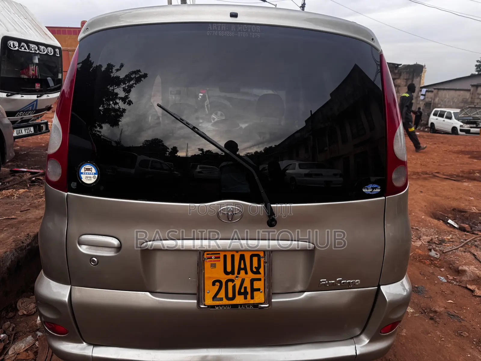 Toyota Fun Cargo 2002 Silver