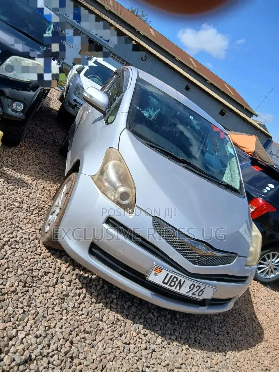 Toyota Ractis 1.5 AWD 2010 Silver