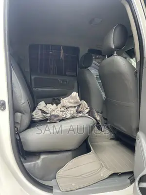 Toyota Hilux 2008 White