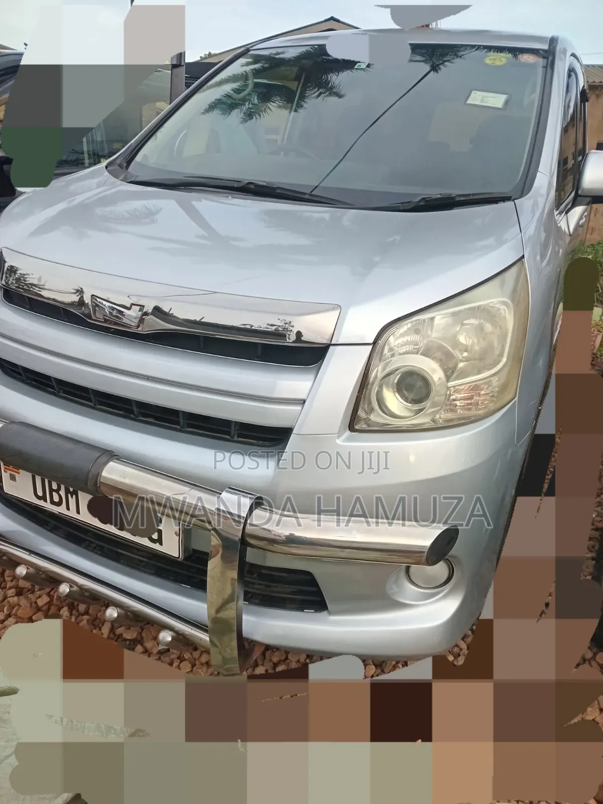 Toyota Noah 2009 Silver