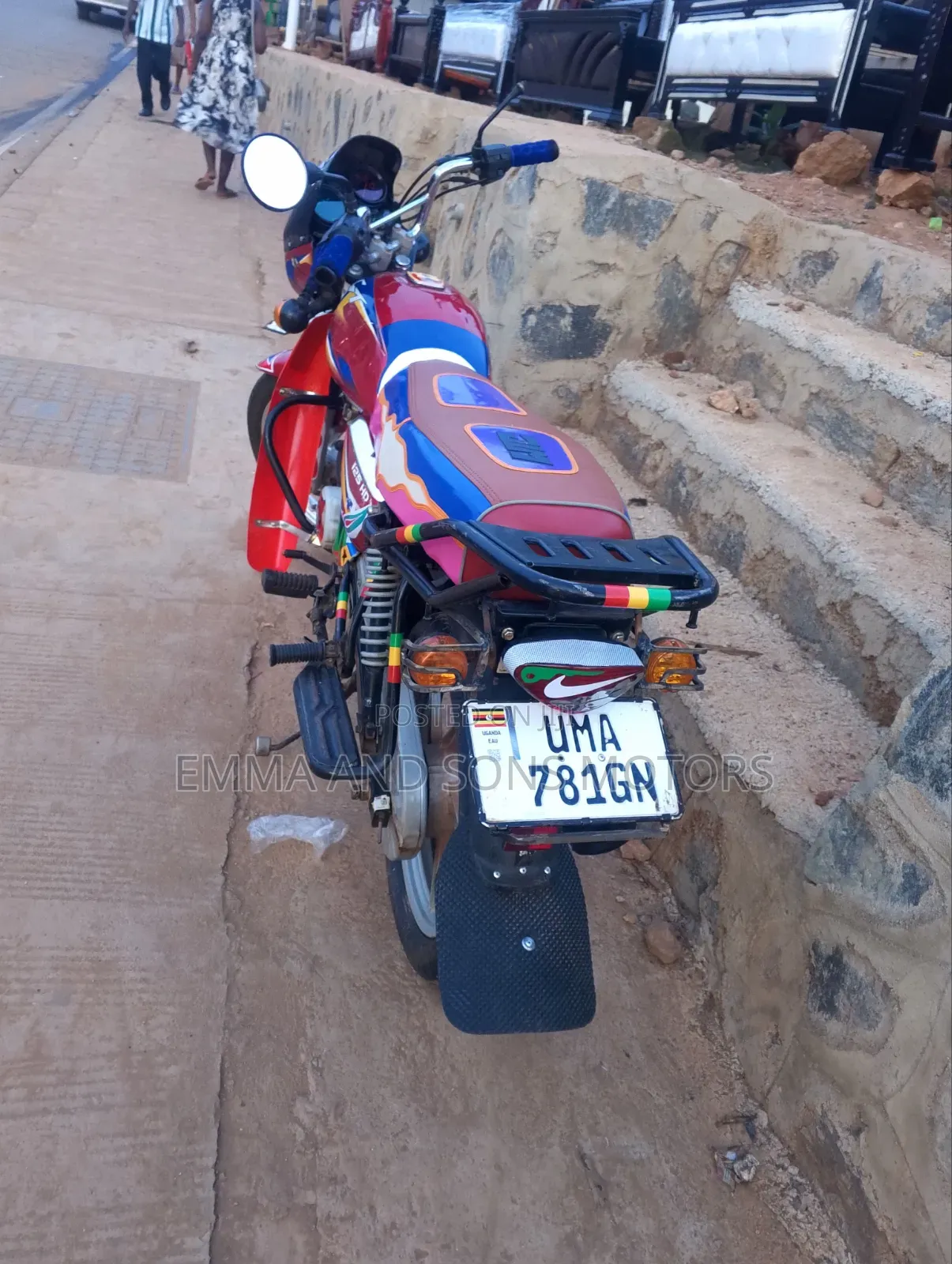 Bajaj Boxer 125 2025 Red