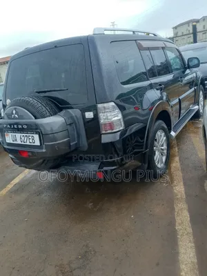 Mitsubishi Pajero 2011 Black