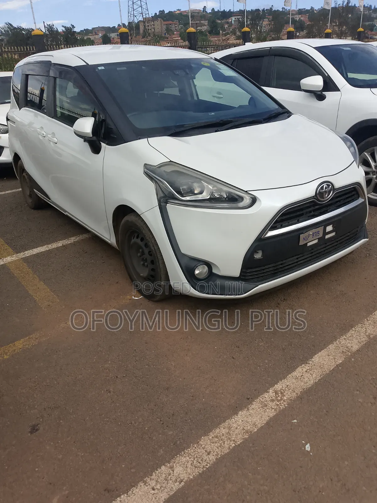 Toyota Sienta 2016 Black