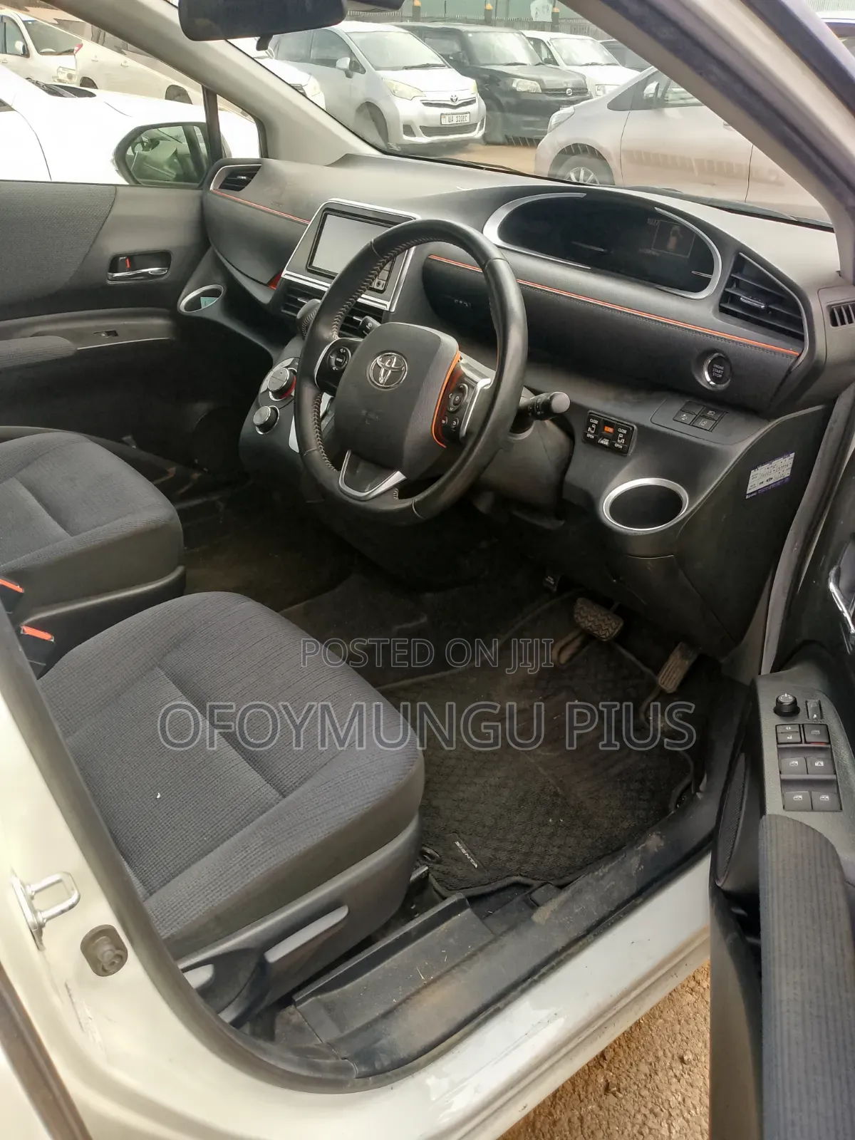 Toyota Sienta 2016 Black