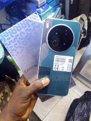 New Tecno Camon 40 Premier 256 GB Green