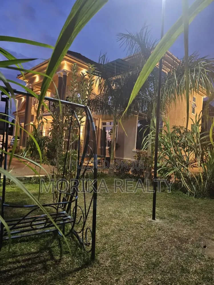 Furnished 5bdrm Mansion in Central Division for sale