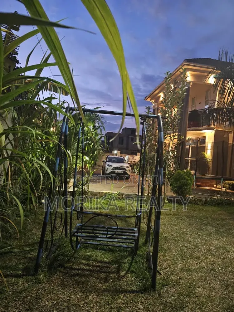 Furnished 5bdrm Mansion in Central Division for sale