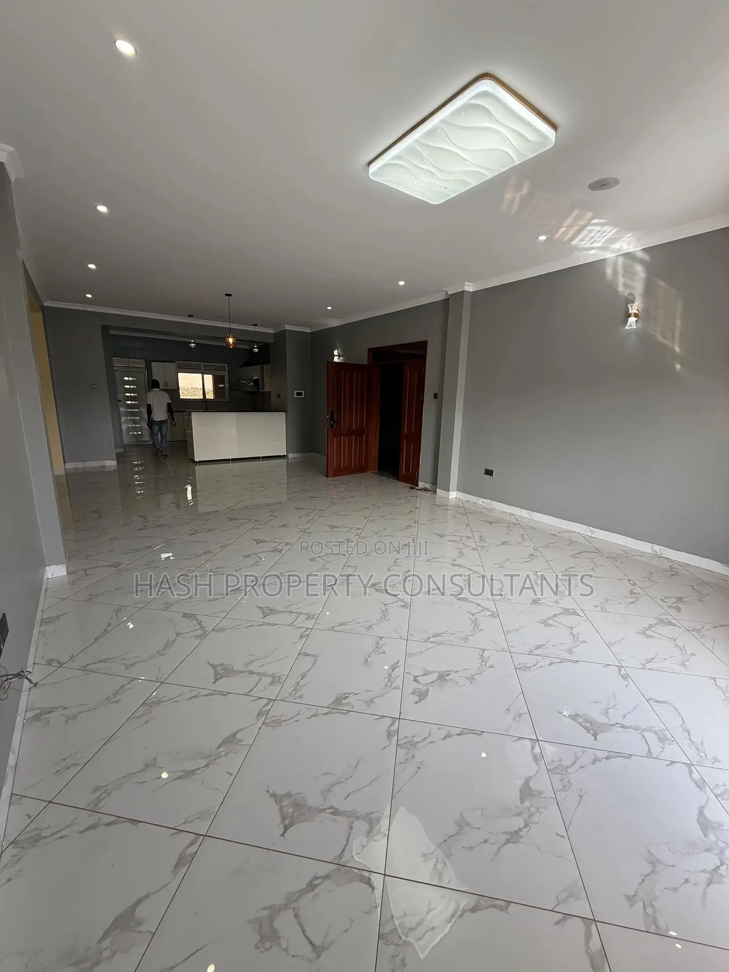 4bdrm Condo in Muyenga, Central Division for sale
