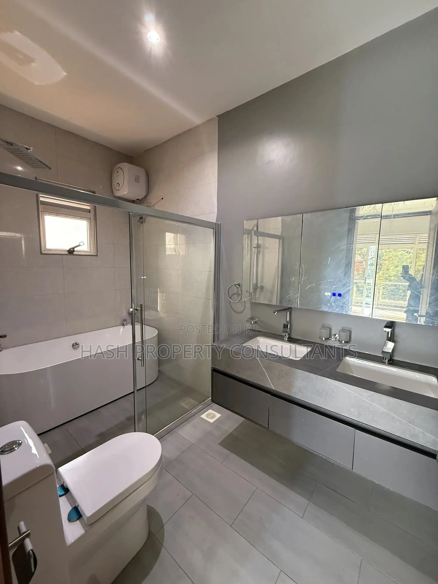 4bdrm Condo in Muyenga, Central Division for sale
