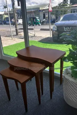 Centre Tables/Classic Center Table/Center Tables/Coffee Table/Table57