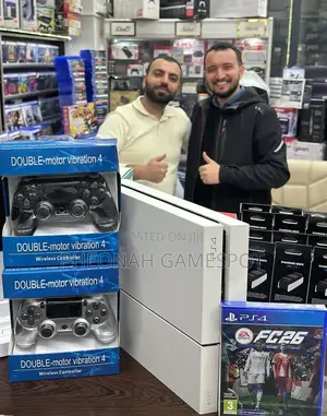 This Ps4 Fat With 12 Games 2 Pads Is the Ultimate Entertainment Hub