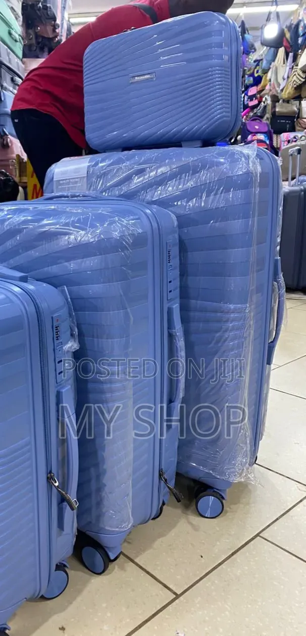 Fashionable Travel Suitcase Set - Perfect for Kwanjula Vacations