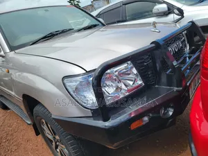 Toyota Land Cruiser 2008 Gray