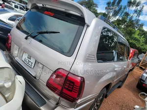 Toyota Land Cruiser 2008 Gray
