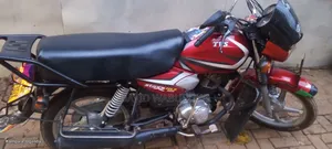 TVS HLX 125 2019 Red