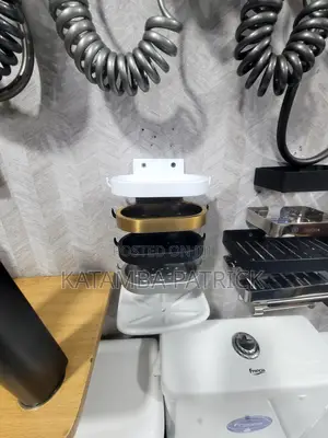 Soap Dishes / Soap Racks