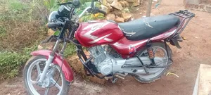 Bajaj CT 125X 2022 Red