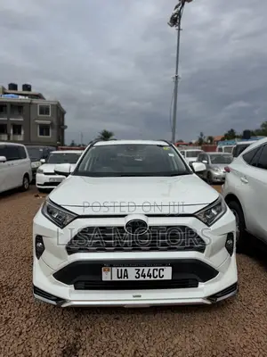 Toyota RAV4 2019 White