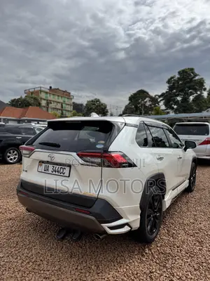 Toyota RAV4 2019 White