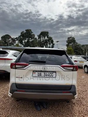 Toyota RAV4 2019 White