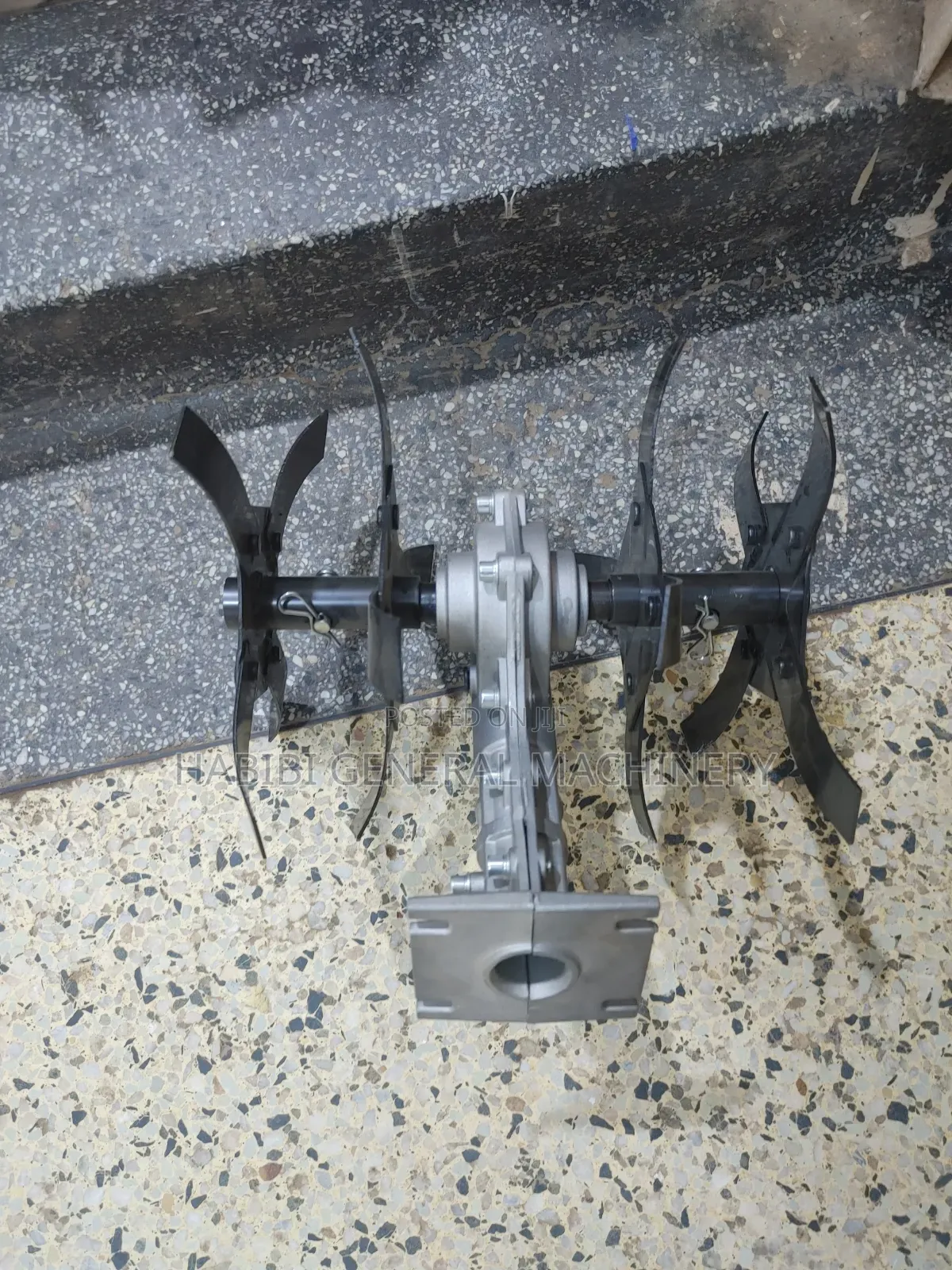 Manual Tiller Hoe/Gardening Cultivator