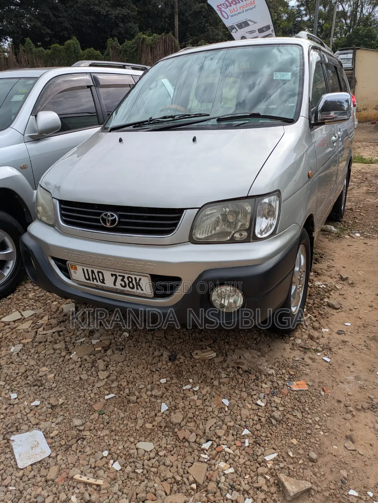 Toyota Noah 2001 Silver